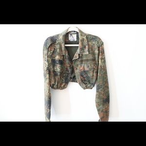 Camouflage crop jacket